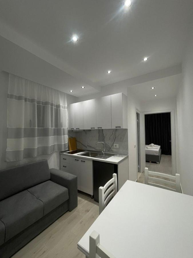 Vila Flabela Vlorë Exterior foto